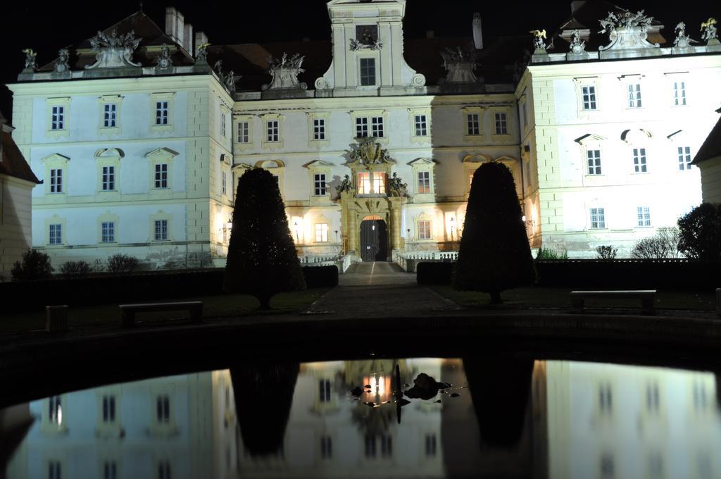 Penzion Valtice Exterior foto