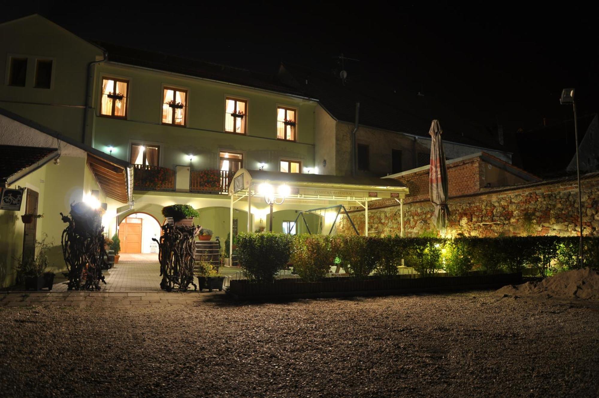 Penzion Valtice Exterior foto